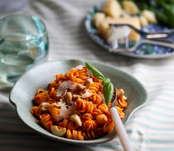 Zdravi recepti Visokoproteinska tjestenina s pestom od paprike